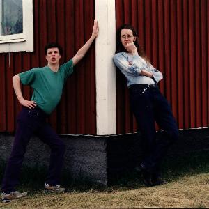 Omslaget till 'Duga'
